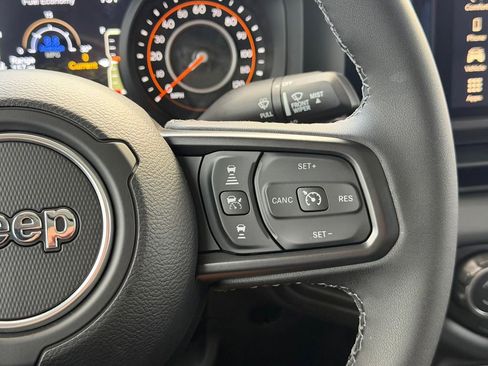 New 2026 Jeep Gladiator Sport AWD/4WD image 21
