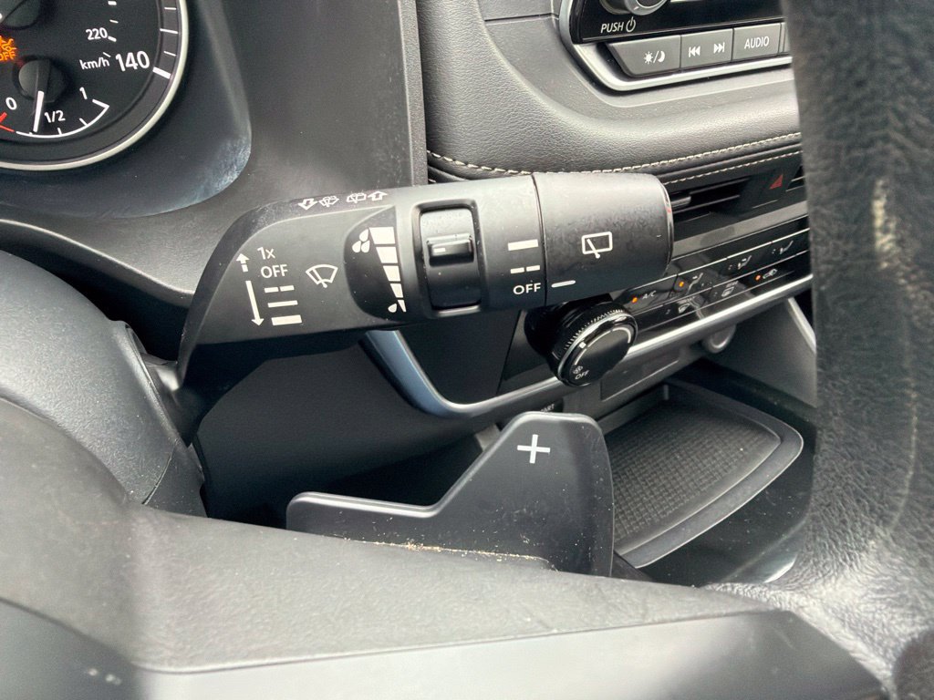 Used 2024 Nissan Rogue S FWD image 28