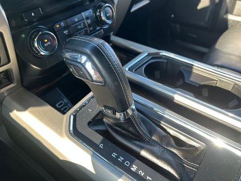 Certified 2017 Ford F150 Lariat image 33