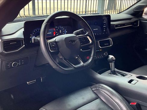Used 2024 Ford Mustang GT Premium image 17