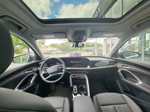 Used 2025 Audi Q5 Premium w/ Convenience Package AWD/4WD image 18