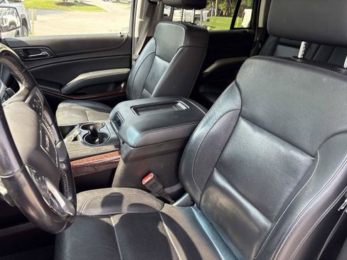 Used 2019 GMC Yukon SLT AWD/4WD image 13