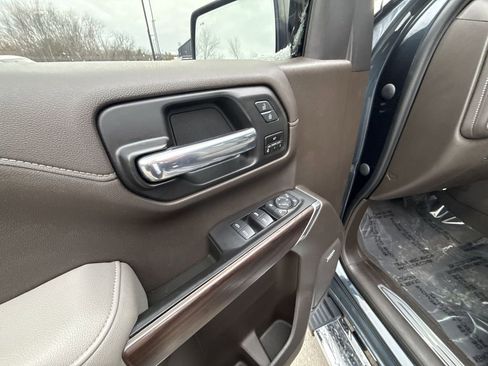 Used 2021 GMC Sierra 1500 SLT w/ SLT Premium Plus Package image 13