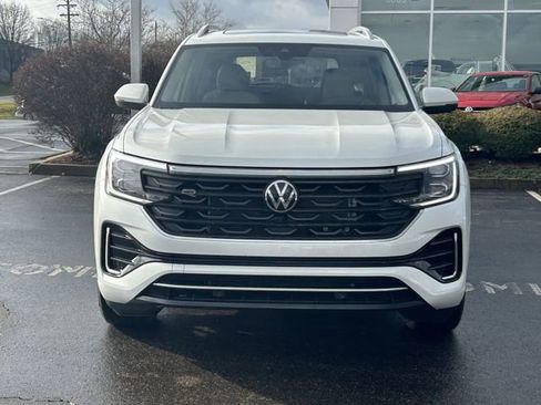 New 2026 Volkswagen Atlas SEL Premium R-Line AWD/4WD image 2