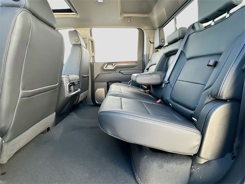 New 2026 GMC Sierra 2500 Denali w/ Denali Reserve Package image 17