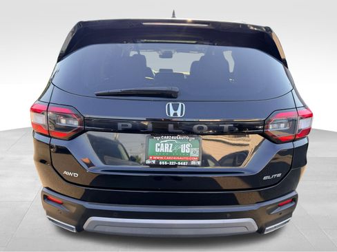Used 2024 Honda Pilot Elite image 8