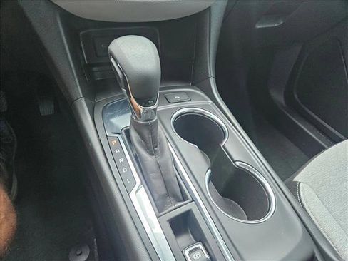 Used 2024 Chevrolet Equinox LT FWD image 16