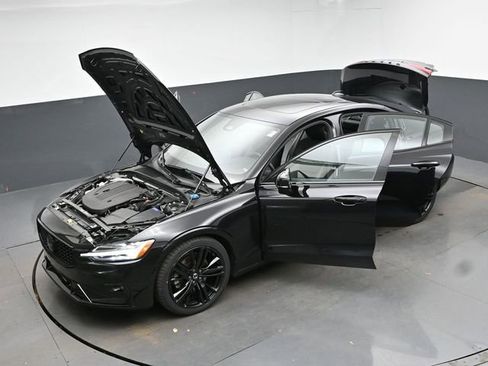 Used 2023 Volvo S60 B5 Plus w/ Climate Package image 48