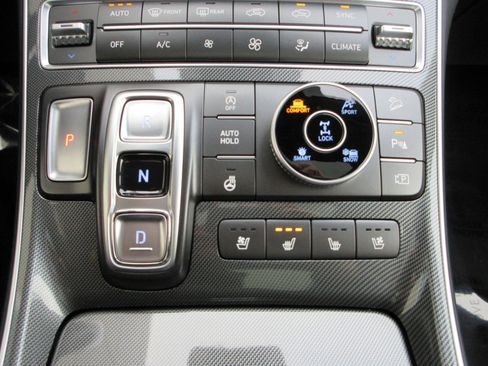 Used 2021 Hyundai Santa Fe Limited image 48