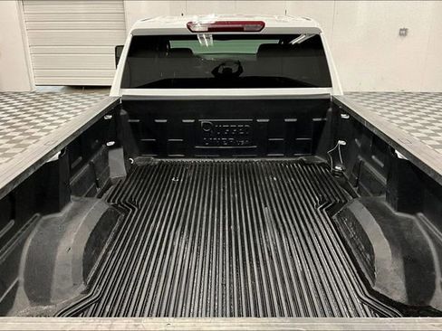 Used 2025 Chevrolet Silverado 2500 LT w/ Convenience Package AWD/4WD image 31