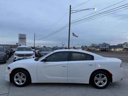 Used 2023 Dodge Charger SXT RWD image 4