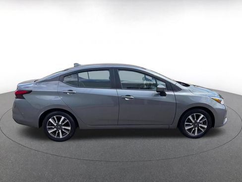 Used 2025 Nissan Versa SV FWD image 16