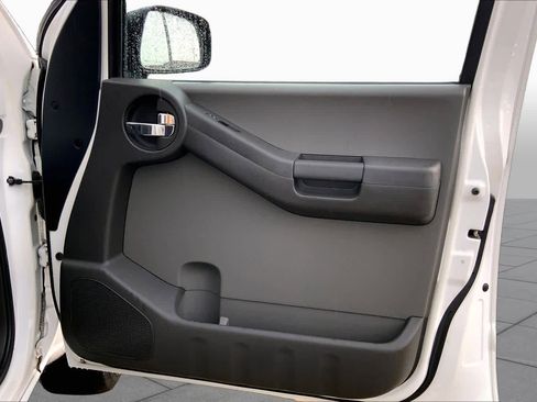 Used 2012 Nissan Xterra S RWD image 21