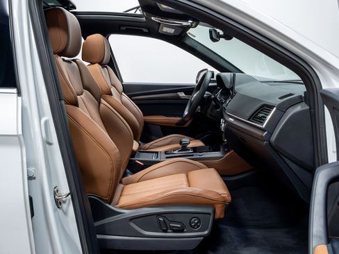 Used 2021 Audi Q5 Prestige image 26