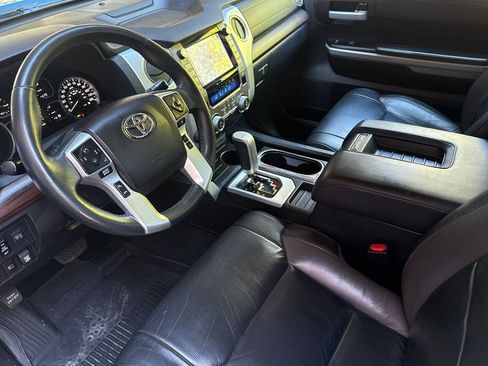 Used 2021 Toyota Tundra Limited w/ Limited Premium Package AWD/4WD image 11