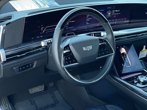Certified 2025 Cadillac Escalade IQ Sport 1 AWD/4WD image 19