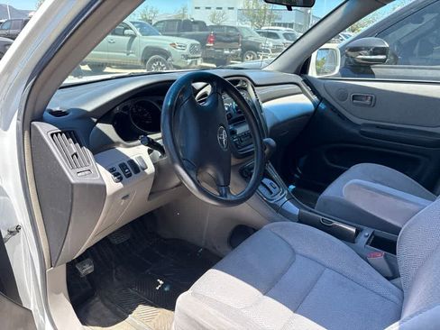 Used 2003 Toyota Highlander 2WD image 4