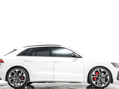 Used 2021 Audi RS Q8 w/ Carbon Optic Package AWD/4WD image 44