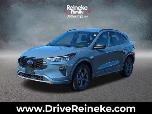Used 2023 Ford Escape ST-Line image 1