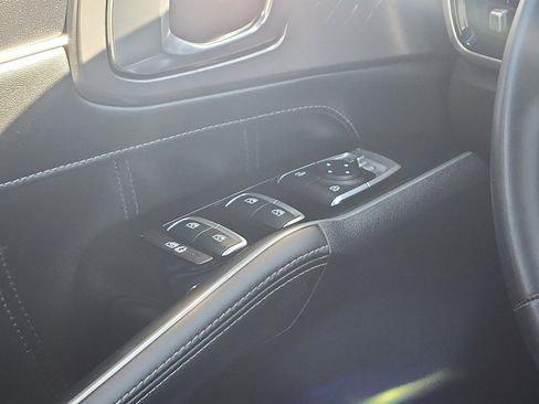 Used 2021 Kia Sorento SX image 13