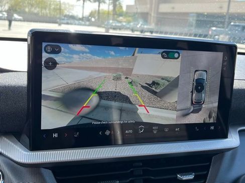 Used 2025 Ford Explorer ST-Line image 22