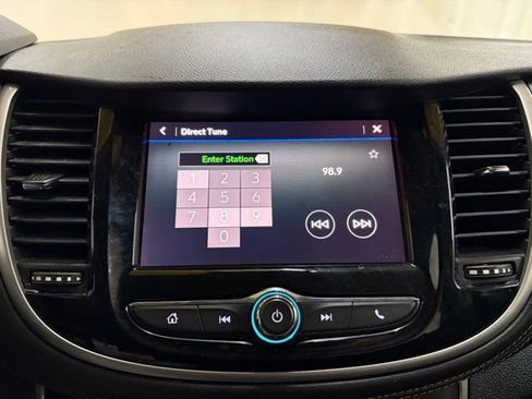 Used 2020 Chevrolet Trax LS image 31