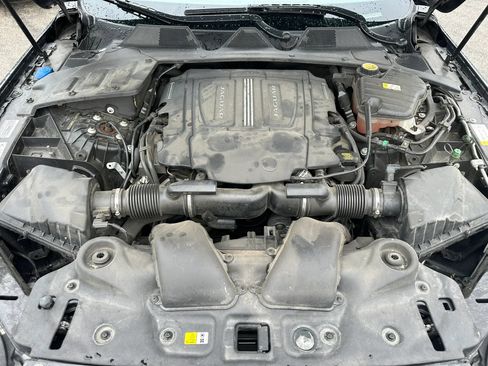 Used 2016 Jaguar XJ R-Sport RWD image 19