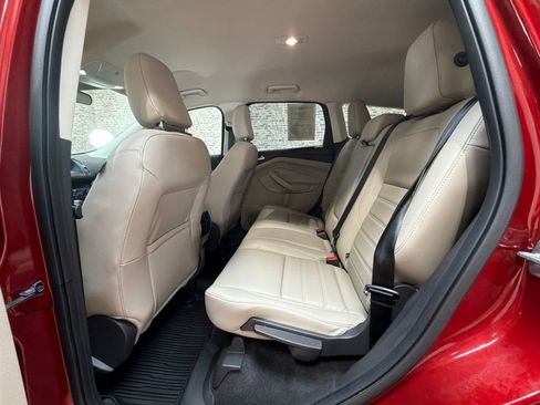 Used 2019 Ford Escape SEL FWD image 12