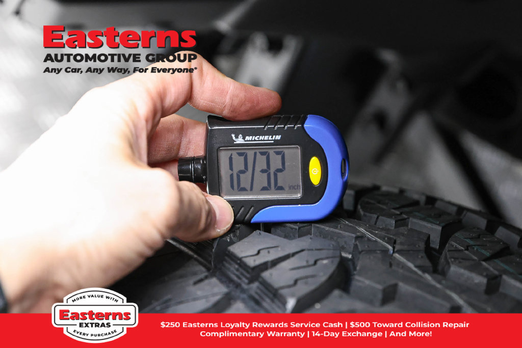 Used 2024 Jeep Wrangler Unlimited AWD/4WD image 32