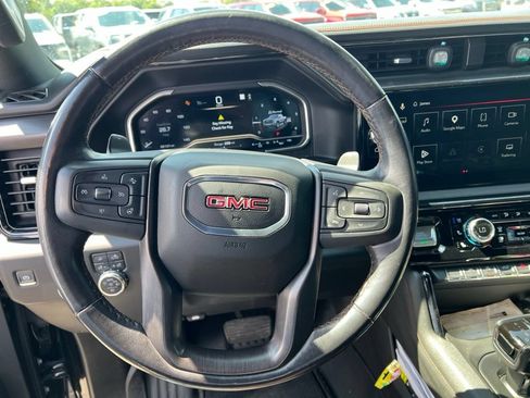 Used 2022 GMC Sierra 1500 AT4 w/ AT4 Preferred Package AWD/4WD image 8