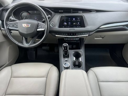 Certified 2023 Cadillac XT4 Premium Luxury w/ Cold Weather Package AWD/4WD image 3