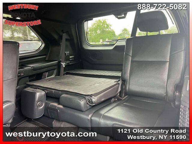 Used 2023 Toyota Sequoia Platinum AWD/4WD image 19