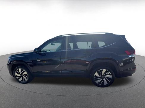 Used 2024 Volkswagen Atlas SE AWD/4WD image 8