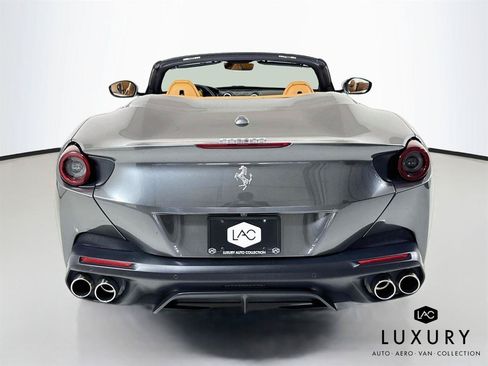 Used 2019 Ferrari Portofino RWD image 7