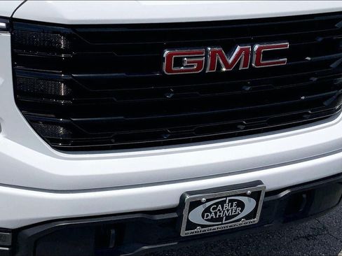 Used 2025 GMC Sierra 1500 Elevation AWD/4WD image 28