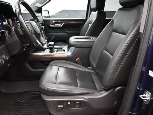 Used 2022 Chevrolet Silverado 1500 LT Trail Boss w/ Convenience Package II AWD/4WD image 24