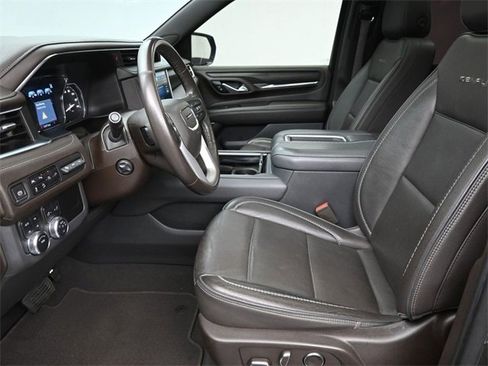 Used 2021 GMC Yukon Denali image 17