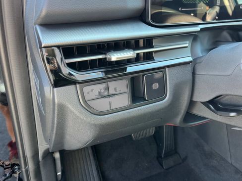 New 2026 Kia Sportage S AWD/4WD image 25