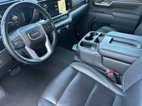 Used 2025 GMC Sierra 1500 SLT AWD/4WD image 10
