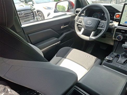 New 2025 Toyota Tacoma TRD Off-Road image 9