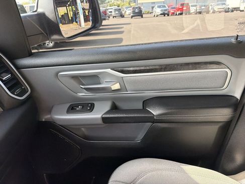 Used 2020 RAM 1500 Big Horn AWD/4WD image 25