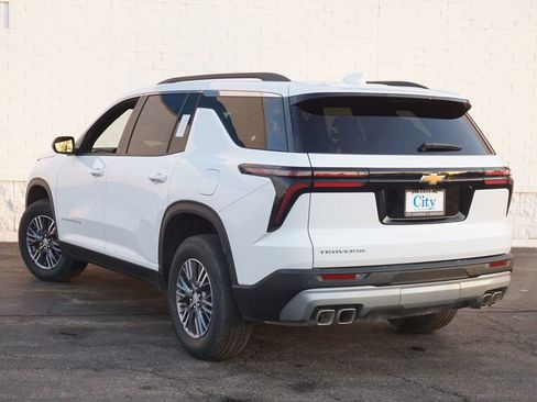 New 2026 Chevrolet Traverse LT FWD image 7