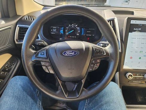 Certified 2022 Ford Edge SE w/ Black Appearance Package AWD/4WD image 18