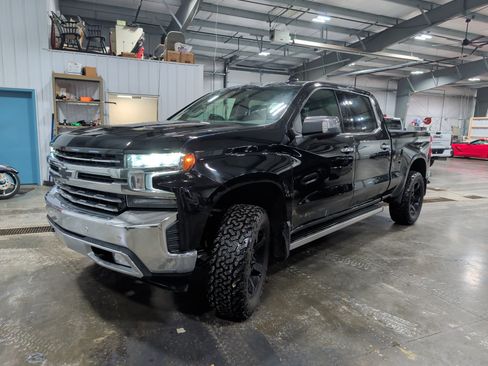 Used 2021 Chevrolet Silverado 1500 LTZ w/ Max Trailering Package image 6