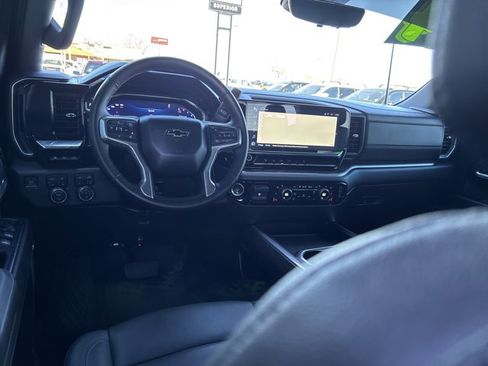 Used 2024 Chevrolet Silverado 2500 LTZ w/ LTZ Convenience Package image 23