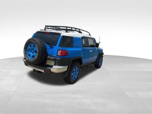 Used 2007 Toyota FJ Cruiser 4WD image 3