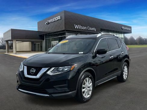 Used 2019 Nissan Rogue SV FWD image 1