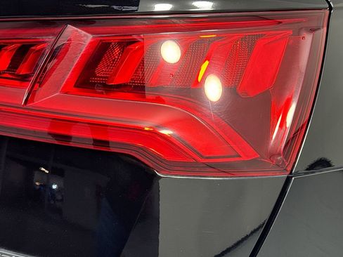 Used 2019 Audi Q5 2.0T Premium image 33