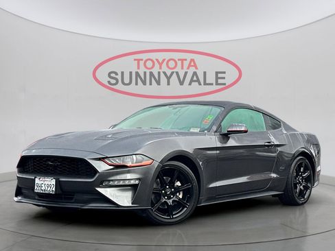 Used 2019 Ford Mustang Coupe w/ Equipment Group 101A image 2