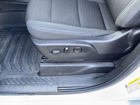 Used 2025 GMC Sierra 1500 Pro w/ Pro Value Package image 12